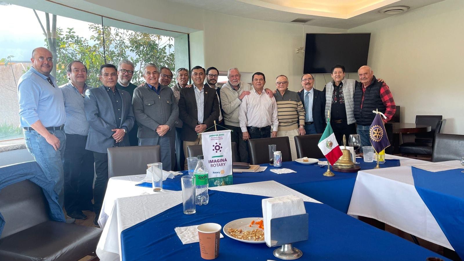 Platica en Club Rotario
